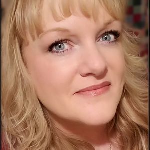 Meet your Posher, Gina